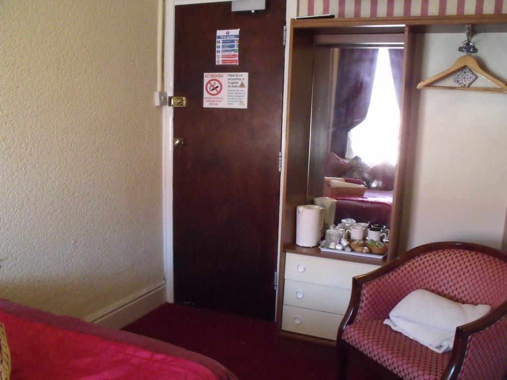 The Derby Guest house Blackpool